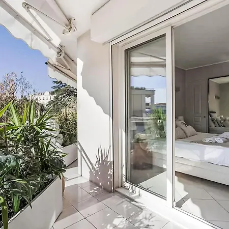 Apartment Medicis By Interhome Cannes